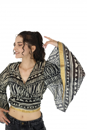 Top din bumbac petrecut cu maneca tip clopot - Model 4 [0]