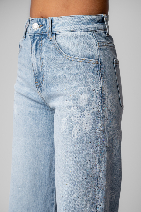 Blugi largi cu model floral si pietricele Light Blue [4]