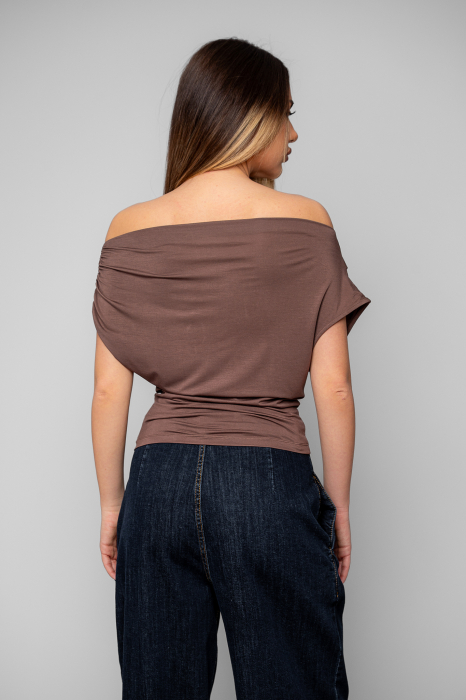 Sleeveless blouse with gold detail Brown [3]