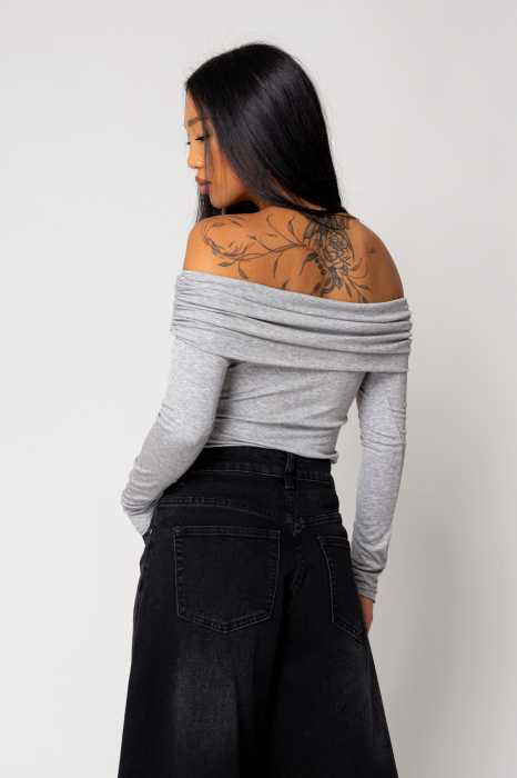 Grey off-shoulder blouse [3]