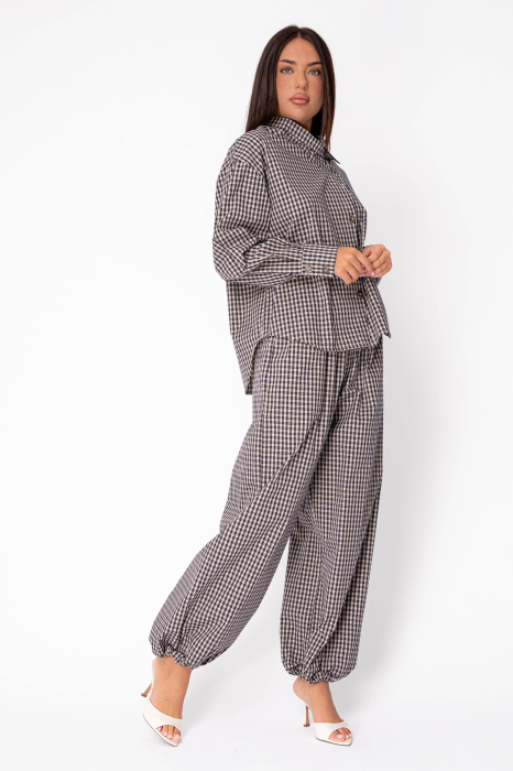 Set Camasa si Pantalon lung bufant in carouri Beige/Navy [2]