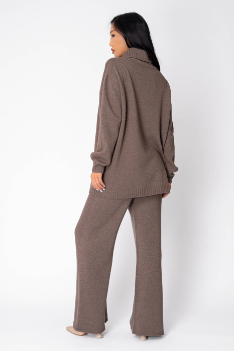 Set Pulover cu guler inalt si Pantalon lung mix de lana si casmir Taupe [2]
