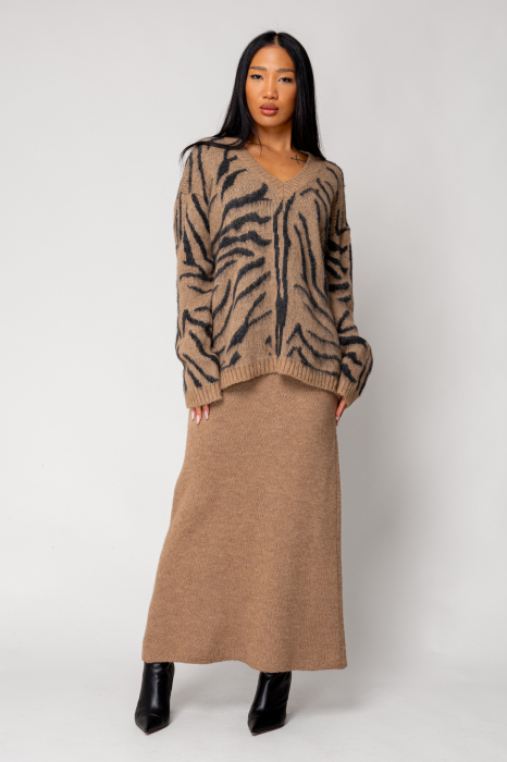 Sweater and Long Skirt Set Black/Brown [2]