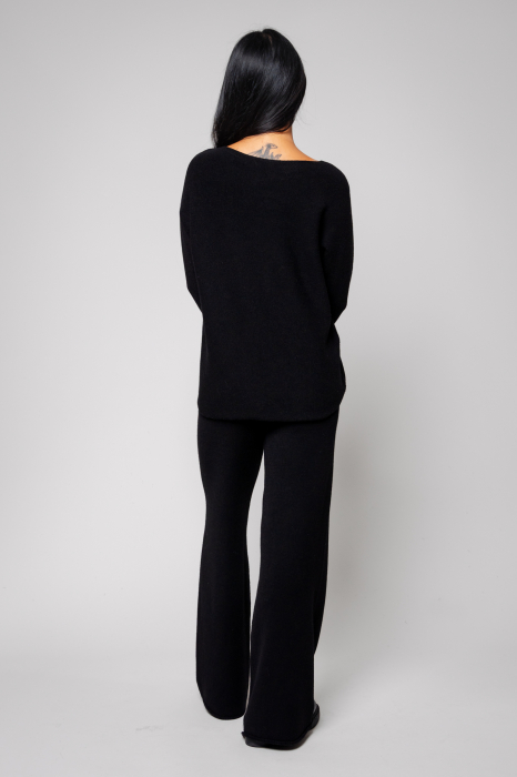 Black Sweater and Long Pants Set [3]