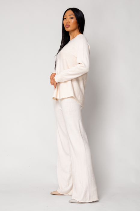 Cream Sweater and Long Pants Set [2]