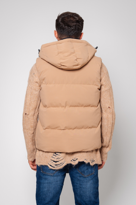 Brown hooded vest [3]