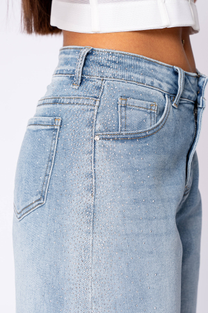 Blue elasticated denim shorts with rhinestones [6]