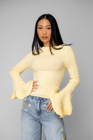 Women - Knitted blouse with flared sleeves Light Yellow