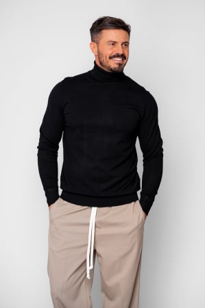 NOUTATI - Pulover cu guler inalt Black