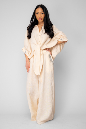 FEMEI - Set Camasa si pantalon lung cu pietricele din 100% in Cream