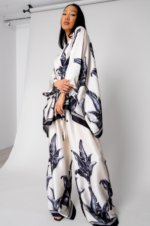 Set Shells Blouse and long pants in Off White/ Black silk mix [5]