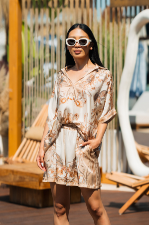 Off White/Brown Shells silk blend blouse and short pants set [2]
