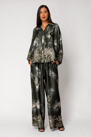 Shells Set Shirt and long pants made of silk blend Green [1]