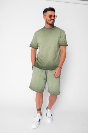 BARBATI - Set Urban tricou si pantalon scurt cu efect prespalat Olive