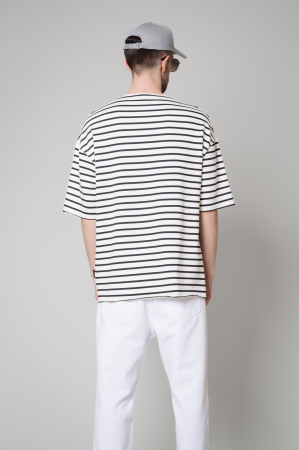 Tricou Barbati Essence Oversized White/Black [3]