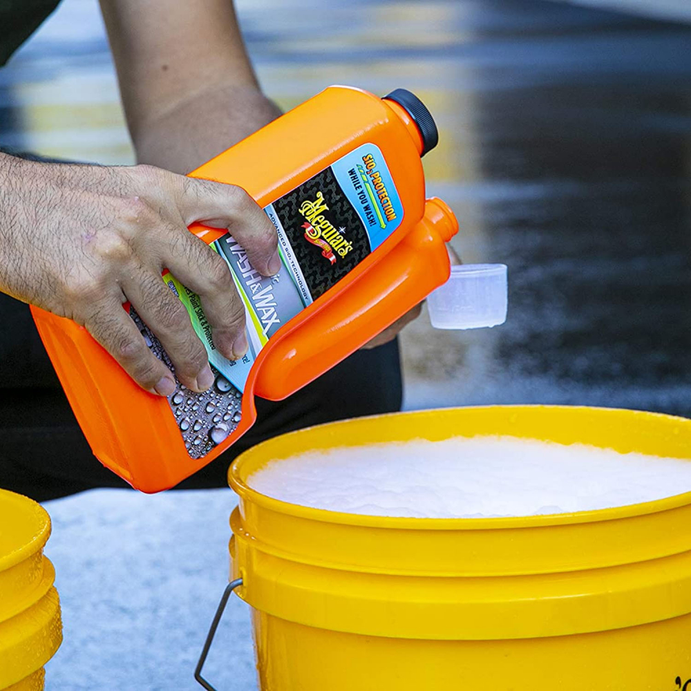 Sampon Auto cu Ceara Meguiar's Hybrid Ceramic Wash and Wax - 1,66 Litri [2]