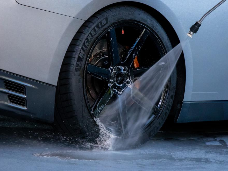 Solutie curatare jante Meguiar's Hot Rims Black Wheel Cleaner - 709 ML [4]