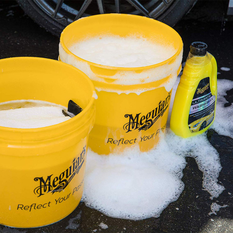 Sampon Auto cu Ceara Meguiar's Ultimate Wash and Wax - 1.42 Litri [1]