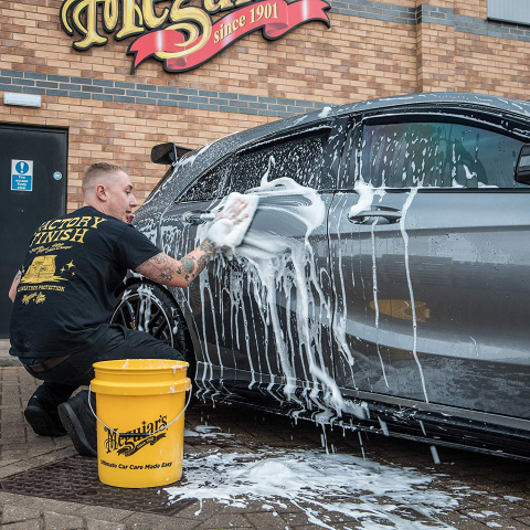 Sampon Auto cu Ceara Meguiar's Ultimate Wash and Wax - 1.42 Litri [2]