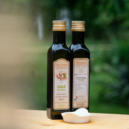 Ulei din nuci presat la rece [5]