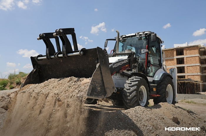 Buldoexcavator Hidromek HMK 102 B Alpha – 100 CP, 9.24T, diesel performant [3]