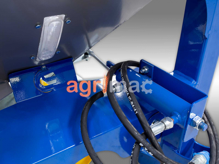 Distribuitor de îngrășăminte hidraulic și sărăriță L600H – 600L, 18-20m [11]