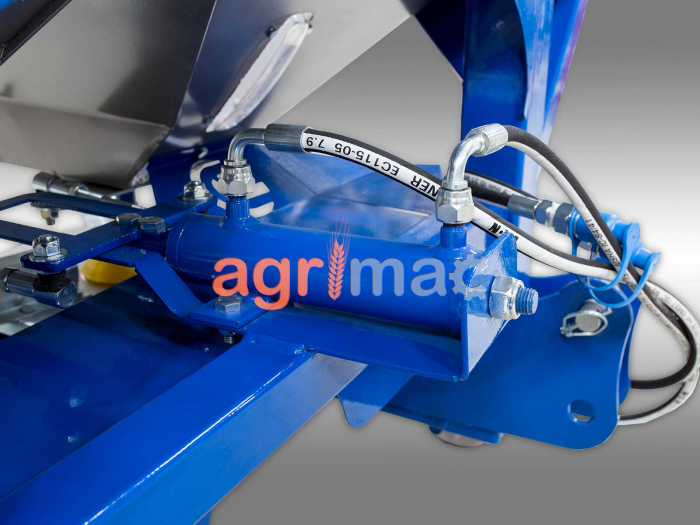 Distribuitor îngrășăminte cu 2 discuri și sărăriță hidraulică 2L1200H – 1200L, 18-20m [14]