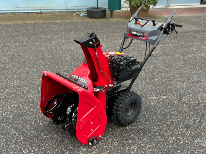 Freza de zăpadă Honda HSS 760A EW cu motor GX200 5.6 CP și transmisie hidrostatică [2]