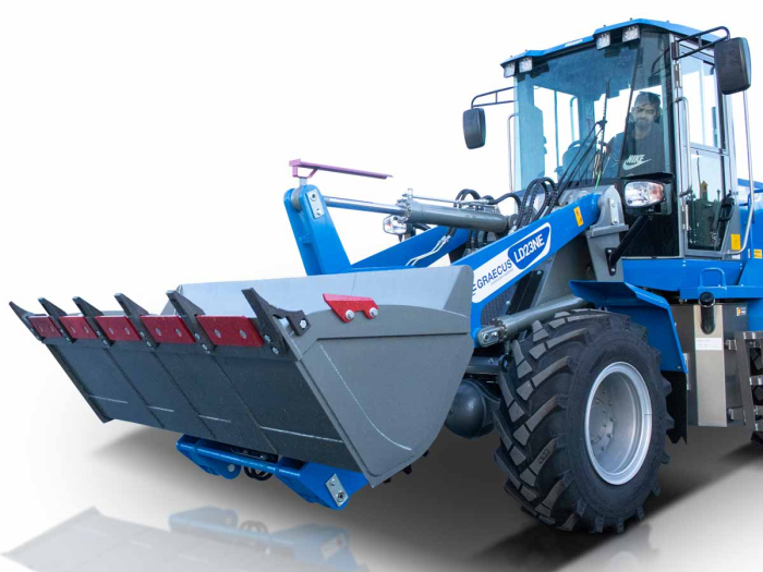 LD23 Cab – Încărcător frontal articulat 4×4, motor 75 CP, cabină climatizată, 2300 kg sarcină, cupă 2050 mm [12]