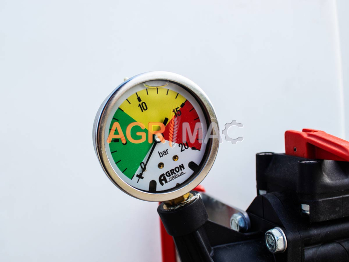 Instalație de erbicidat PA700+AD10 – 700L, 45 CP [12]