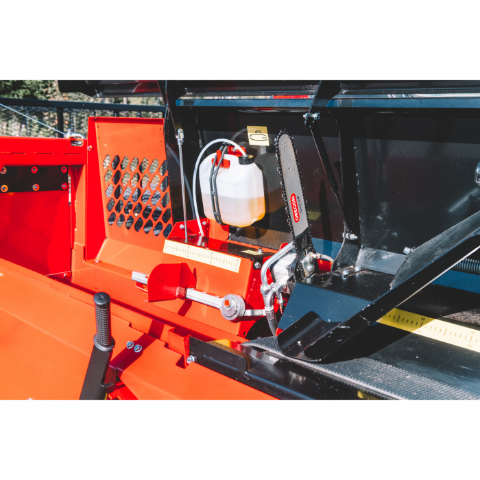 Japa 315+ BES – Procesator de lemn profesional, motor Honda 13 CP, cu șasiu rutier [12]
