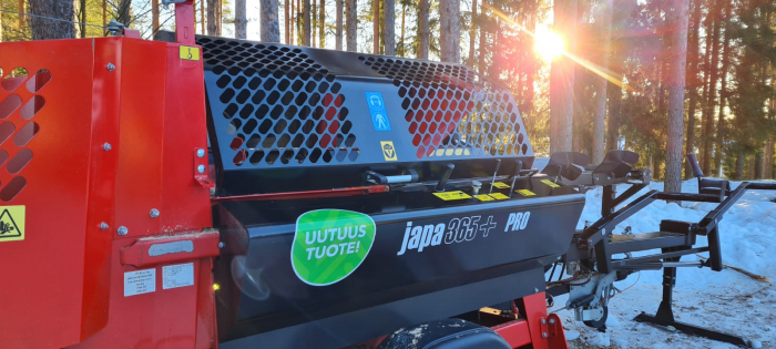 Linie de tăiere și despicare lemne Japa 365+ PRO Finlanda – Motor electric 7.5 kW [16]