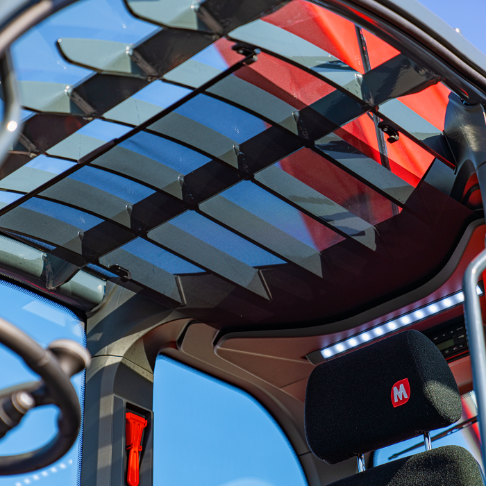 Magni RTH 6.22 – Încărcător Telescopic Tip Manitou, 22 m, 6T, Stabilizatori Foarfecă, Cabină High-Tech [11]