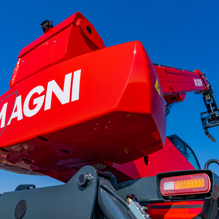 Magni RTH 6.22 – Încărcător Telescopic Tip Manitou, 22 m, 6T, Stabilizatori Foarfecă, Cabină High-Tech [5]
