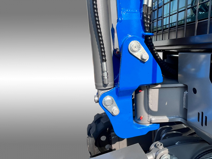Mini Excavator cu Șenile Rabatabile și Cabină Spațioasă, Motor Diesel KUBOTA D1105 19 CP [8]