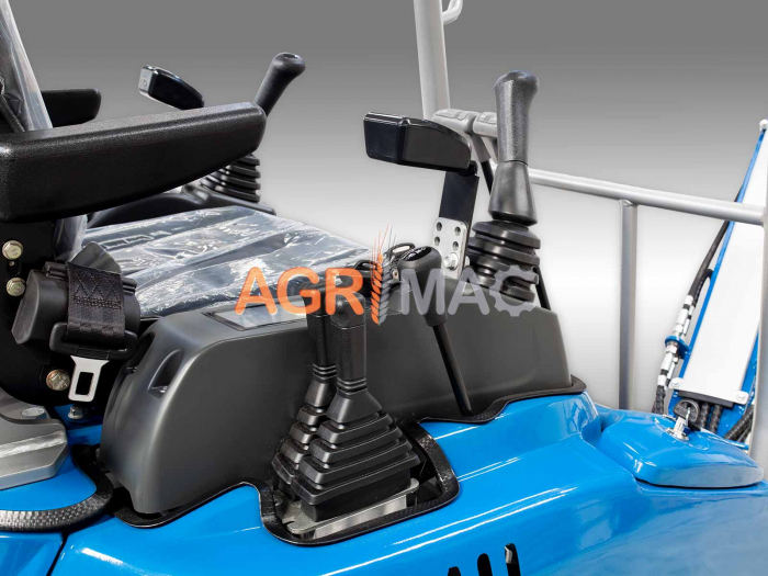 Mini Excavator cu Șenile Reglabile, 2 TONE, Motor Diesel KUBOTA D902 16 CP [15]
