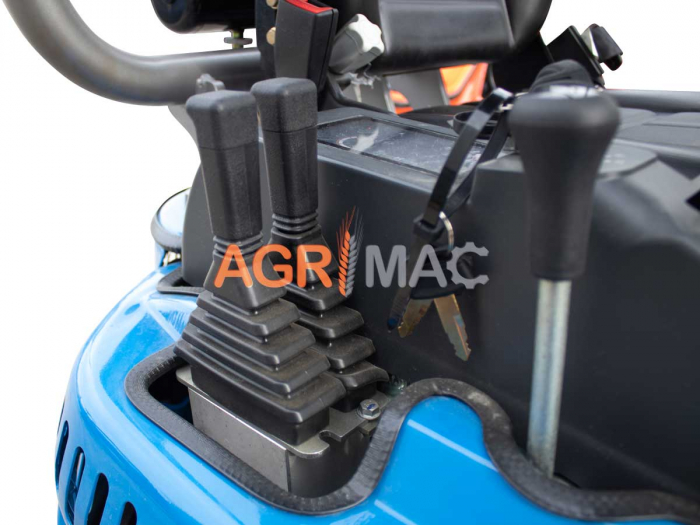 Mini Excavator cu Șenile Reglabile, 2 TONE, Motor Diesel KUBOTA D902 16 CP [21]