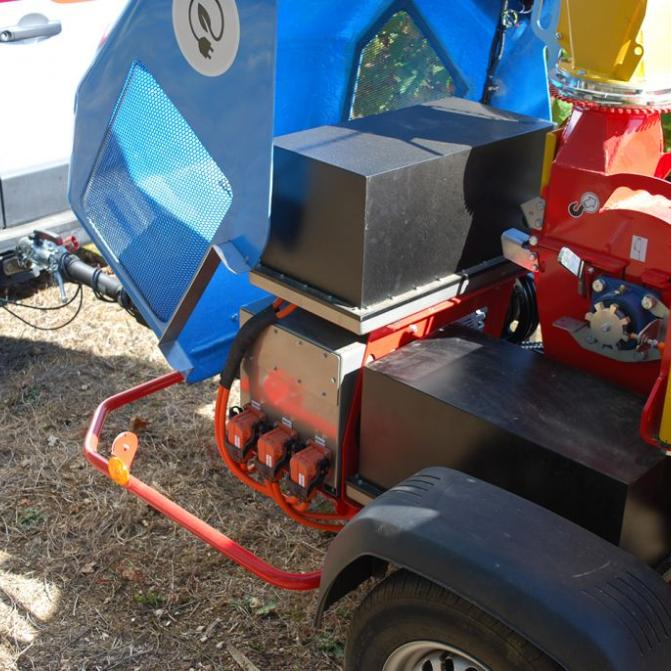 Tocător electric VEGETOR 160 E – baterii 48 V, motor 13 kW, Ø 160 mm, RABAUD [4]