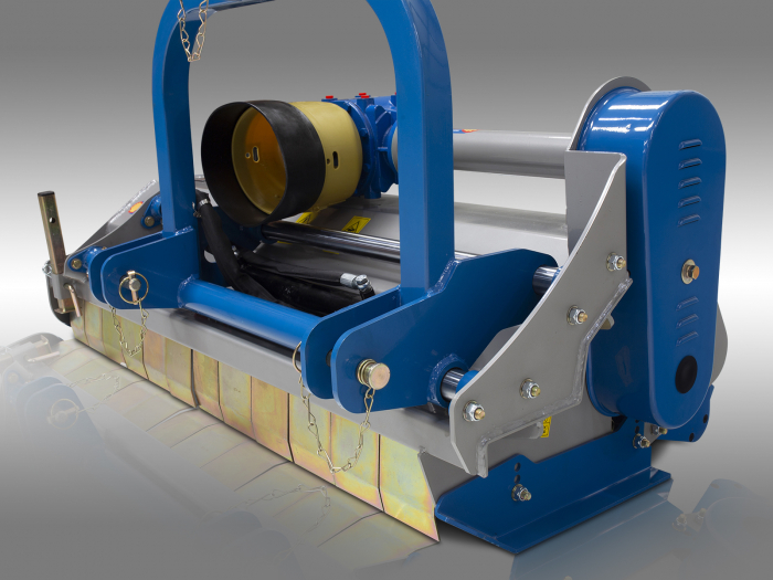 Tocator de vegetatie pentru tractor, 115 cm, conectare cardan PTO, deplasare laterala hidraulica, Graecus MKP115 [11]