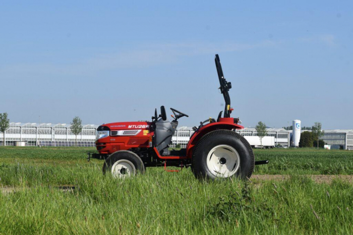 Mitsubishi MTU26RH – Tractor compact japonez 24.7 CP, PTO față/spate, transmisie hidrostatică HST [8]
