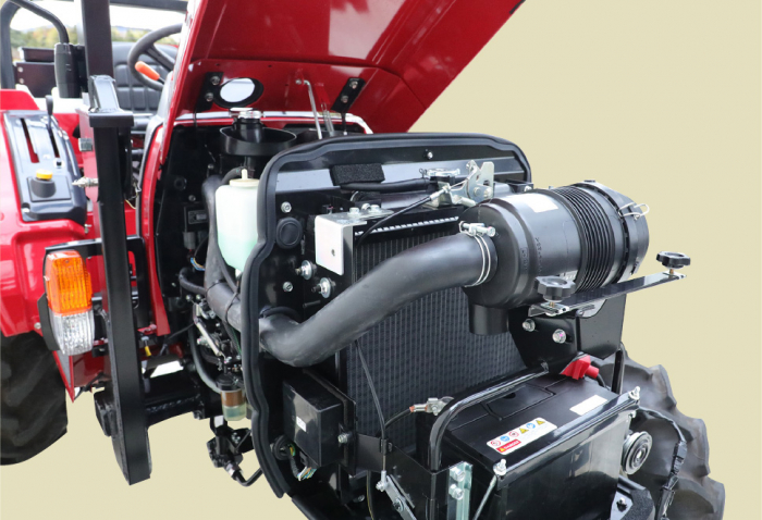 Mitsubishi MTU26RH – Tractor 24.7 CP, PTO față/spate, transmisie HST, roți agricole late [17]