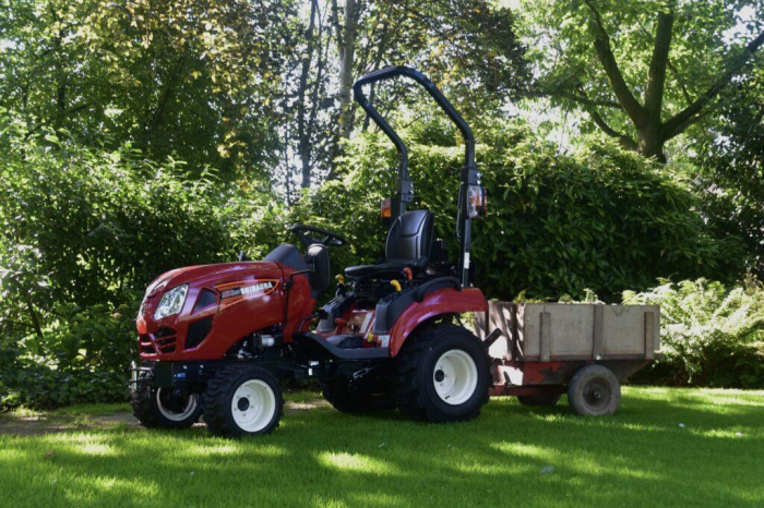 Shibaura SX25 – Tractor sub‑compact 24,5 CP, transmisie hidrostatică, PTO față/spate, direcție asistată [7]