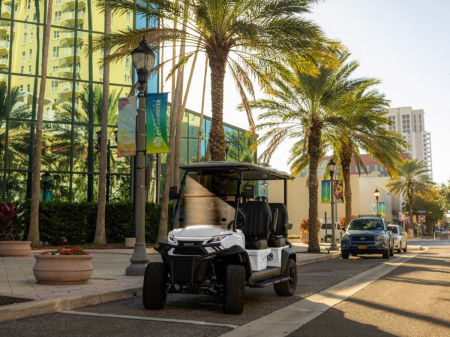 Vehicul electric 6 locuri, 5 kW, autonomie 70 km [4]