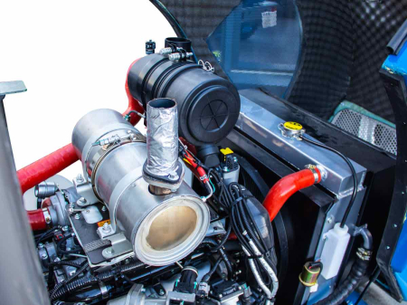 Mini încărcător frontal 50 CP, 1600 kg [16]