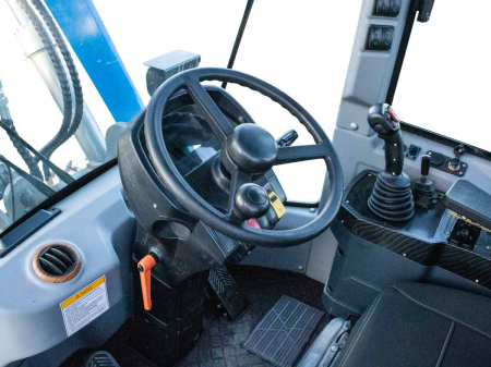 LD23 Cab – Încărcător frontal articulat 4×4, motor 75 CP, cabină climatizată, 2300 kg sarcină, cupă 2050 mm [27]