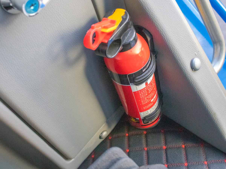 LD23 Cab – Încărcător frontal articulat 4×4, motor 75 CP, cabină climatizată, 2300 kg sarcină, cupă 2050 mm [30]