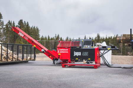 Japa 405 TR – Linie profesională la cardan tractor 10 kW pentru tăiere & despicare (12,5 tone), buștean 40 cm diametru [1]