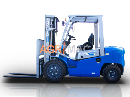 Motostivuitor diesel Clark 4.0T Xinchai Stage V cu catarg Triplex 4500 mm și furci 1220 mm [5]