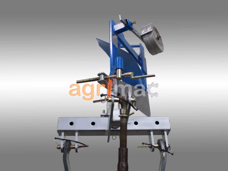 Plug MOA6‑M – Plug monocorp reglabil pentru tractoare 10‑30 CP, cu cuțit frontal detașabil și roată de sprijin [7]