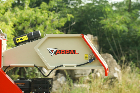 Tocator de crengi pentru lemn de foc cu banda transportoare Arpal AM-120BD-K MAX [13]